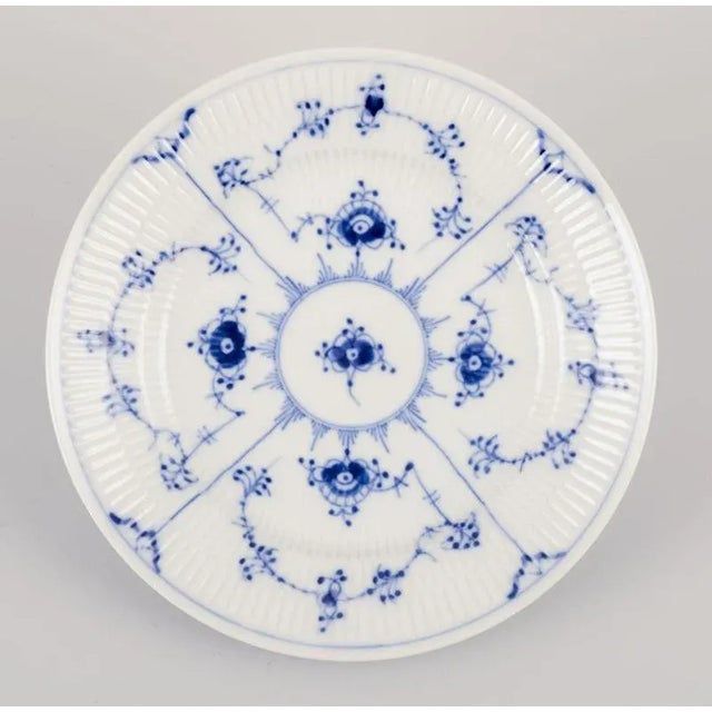 Small Lunch Plates in Blue Fluted Porcelain from Royal Copenhagen, 1970s, Set of 6 For Sale - Image 6 of 8