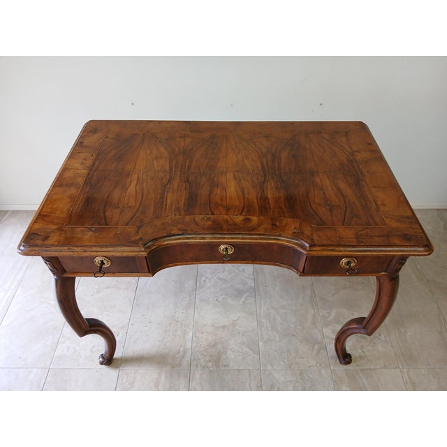 Antique Desk in Walnut, 1800s For Sale - Image 4 of 18