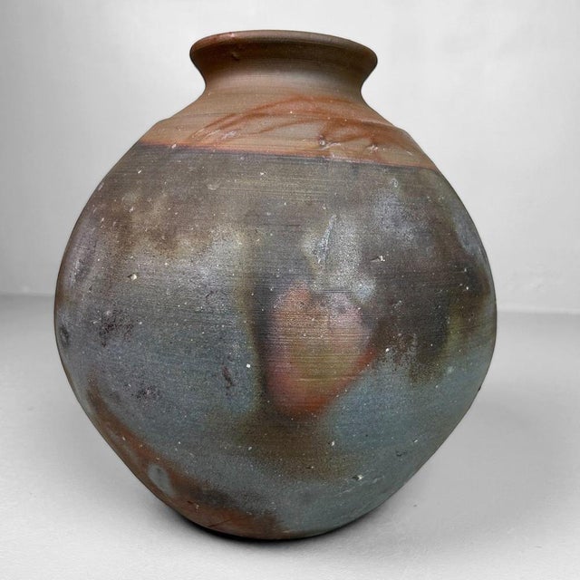 Mid-Century Modern Bizen Ware Ceramic Vase by Manabu Sakakibara, 1950s For Sale - Image 3 of 18