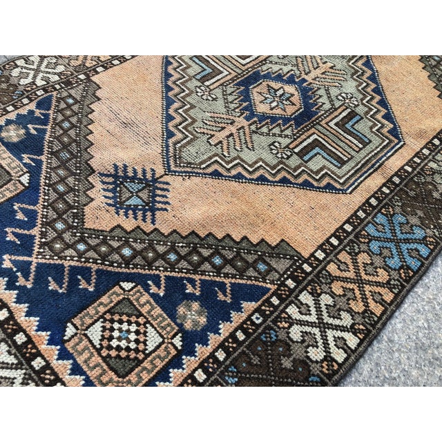 Peach Turkish Contemporary Wool Rug - 3′1″ × 5′5″ For Sale - Image 8 of 11