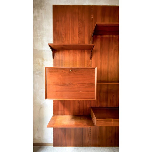 Sistema Reale Modular Bookshelf by Poul Cadovius for Cado, 1960s For Sale - Image 3 of 9