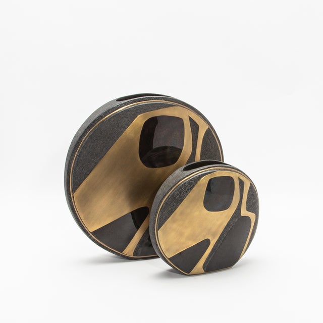 Modern Vase in Shagreen With Shell and Brass Details by R&y Augousti For Sale - Image 9 of 9