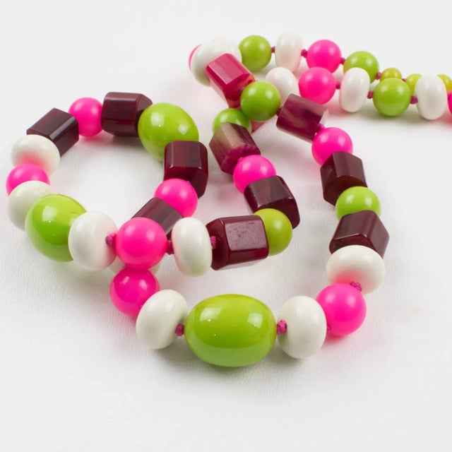 Bakelite and Lucite Long Necklace White, Hot Pink, Apple Green Beads For Sale - Image 10 of 12
