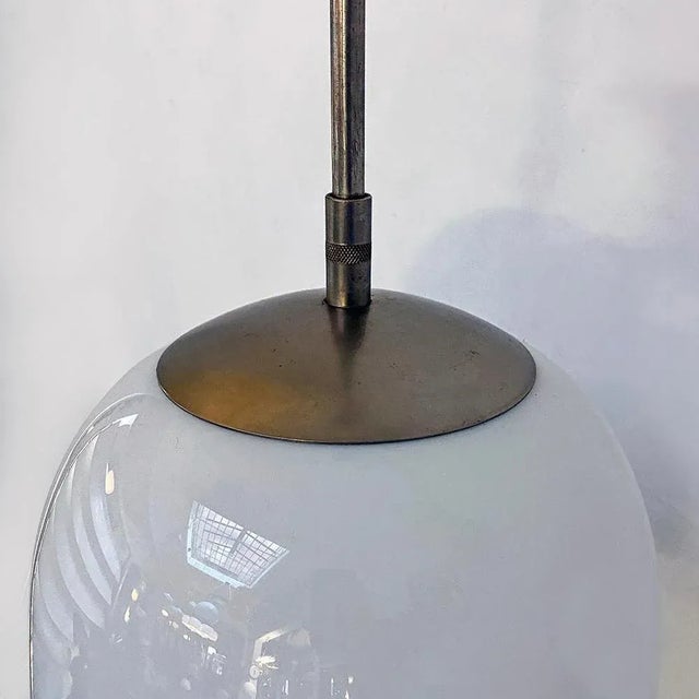 Mid-Century Italian Modern Opalin Glass Chanderlier with Central Steel Rod, 1970 For Sale - Image 6 of 9
