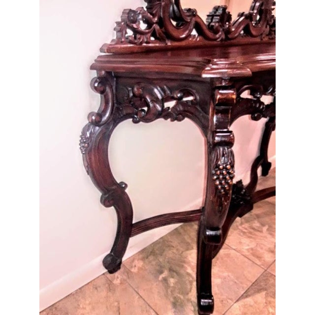 French Provincial 1970s Mahogany Vintage Table Hall Console & Mirror, Grape Carved For Sale - Image 3 of 6
