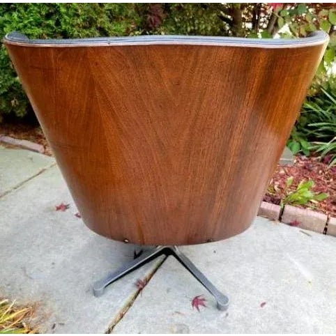 Wood Mid-Century Modern Diamond Quilted Vinyl Lounge Chair & Ottoman For Sale - Image 7 of 8