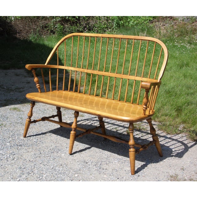 Vintage Ethan Allen 1776 Solid Maple Deacons Bench Windsor Back Settee