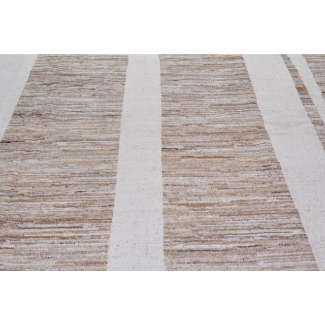 Moroccan Hand Knotted Wool Rug, 9'1"x12'9" For Sale In New York - Image 6 of 6