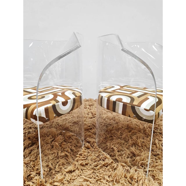 Textile Vintage Acrylic Glass Dining Armchairs in the style of Vladimir Kagan, 1970s, Set of 5 For Sale - Image 7 of 9