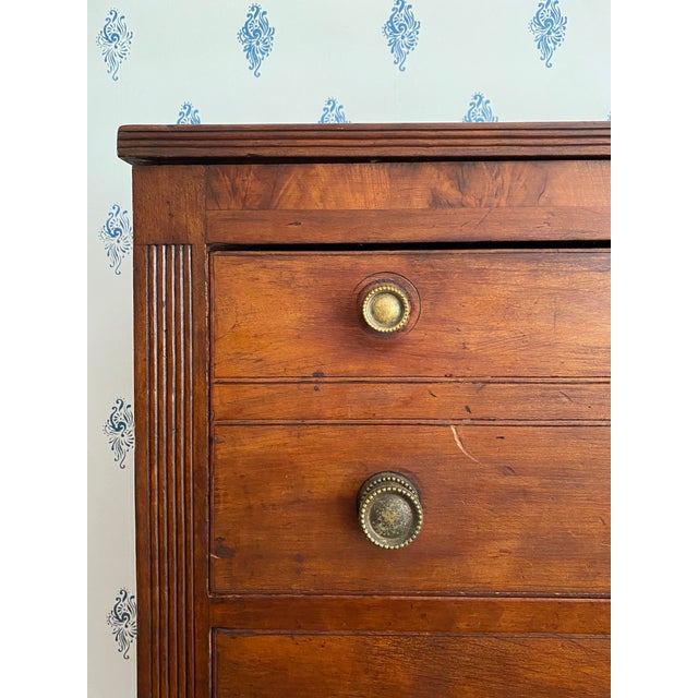 Antique Early 1800s American Neoclassical Cherry Chest of Drawers With Reeded Feet For Sale - Image 4 of 15