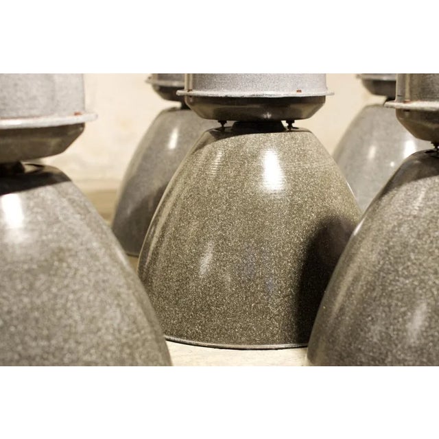 Series of 12 100% vintage industrial suspension lamp! Up to 250V (Europe/UK Standard).The wiring of this item may be...