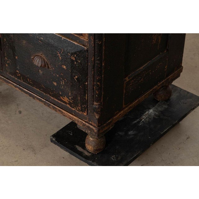 19th Century English Painted Pine Dresser Base For Sale - Image 14 of 18