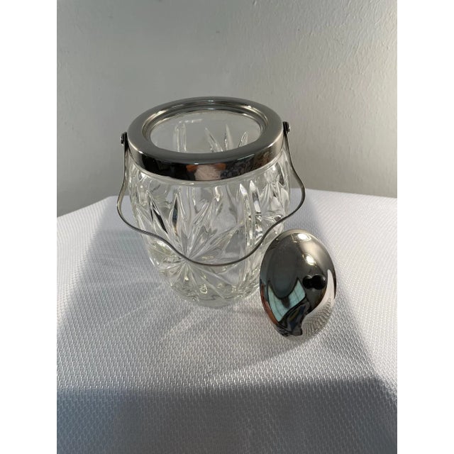 1940s 1940s English Cut Glass Biscuit Barrel For Sale - Image 5 of 13