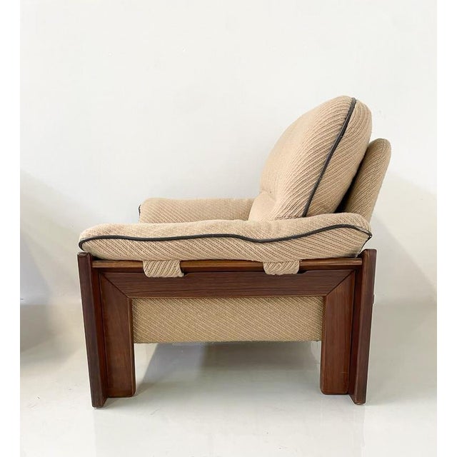 Mid-Century Modern Pair of Armchairs by Sapporo For Mobil Girgi, 1970s This piece is attributed to the mentioned...