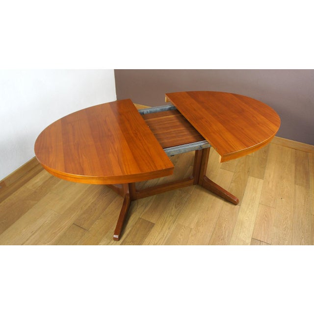 Vintage Oval Dining Table from Baumann, 1960s For Sale - Image 9 of 10