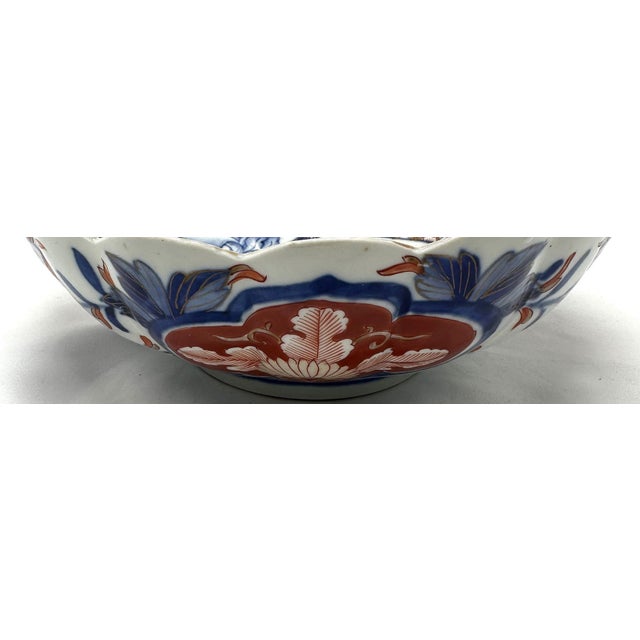 Large 10” 19th C. Japanese Imari Gilt Scalloped Bowl - Meiji Kinrande Iris Motif For Sale - Image 11 of 16