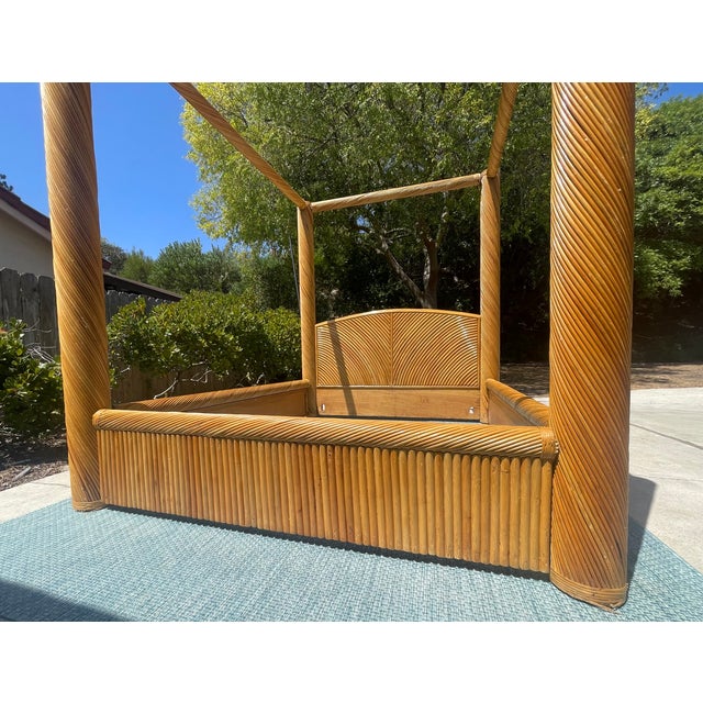 1970s Monumental Vintage Pencil Reed Rattan Canopy Bed, Queen Size For Sale - Image 5 of 12