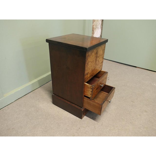 1930s Art Deco Sewing Box Chest of Drawers in Walnut and Oak, 1930 For Sale - Image 5 of 7