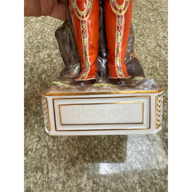Pair of Early 1900s Royal Copenhagen Figurines Carl Martin-Hansen Man and Woman From Greenland For Sale - Image 15 of 16