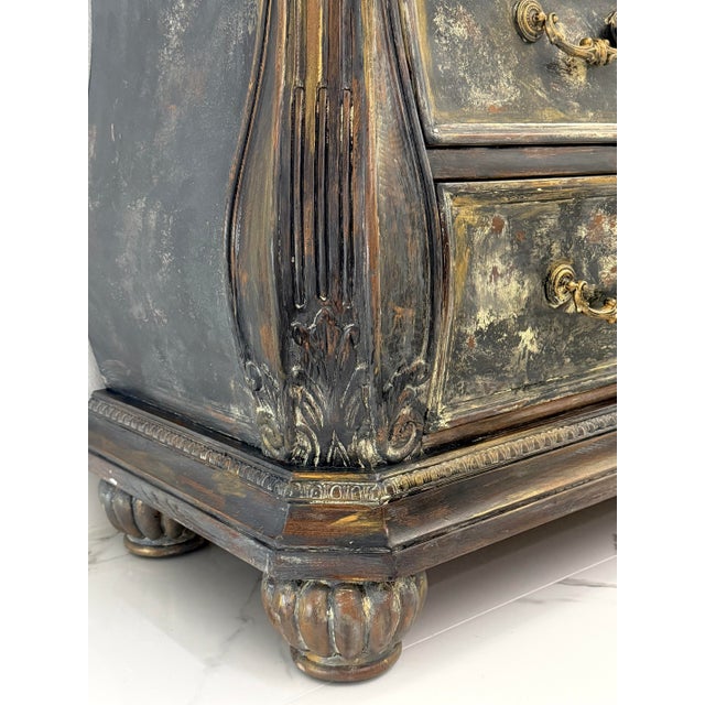 Vintage Lane Bombe Chest — Hand-Painted Blue-Gray & Gold Distressed Finish For Sale - Image 4 of 7