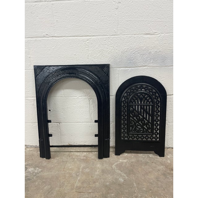 Victorian Late 19th Century French Quarter Cast Iron Fireplace Surround & Summer Cover 27" X 21" For Sale - Image 3 of 8