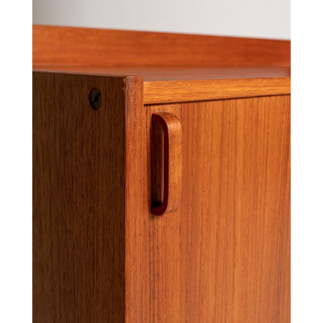 Bookcase with Glass Cabinet by Bertil Fridhagen for Bodafors, 1960s For Sale - Image 9 of 10