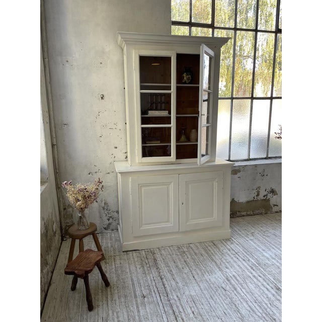 Display Case with White Patina, 1940s For Sale - Image 3 of 18