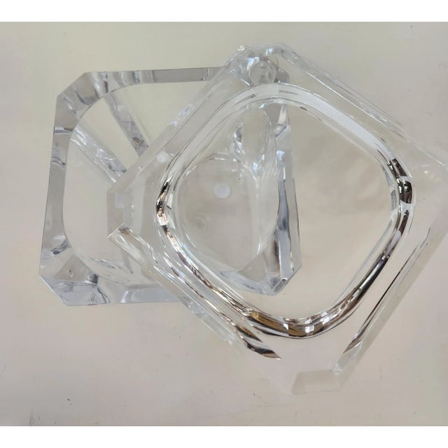 Modern 1990s Emerald Cut Lucite Ice Bucket For Sale - Image 3 of 8