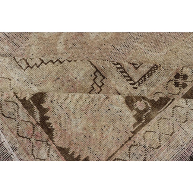 Vintage Oushak Rug With Muted Neutral Colors in Tan, Beige, Taupe, Gray & Brown For Sale In Atlanta - Image 6 of 13