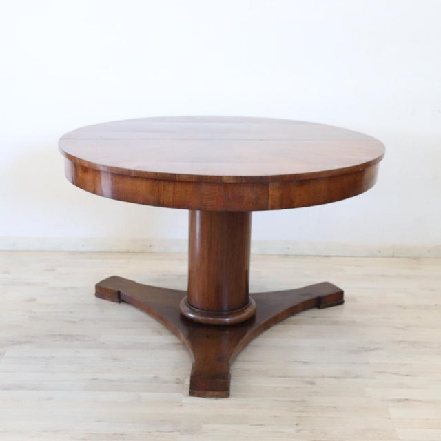 Wood Antique Round Table in Walnut, 1800s For Sale - Image 7 of 12