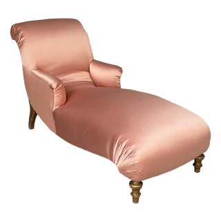 Italian Chaise Longue with Armrest in Pink Satin and Gilded Wood, 1800s For Sale