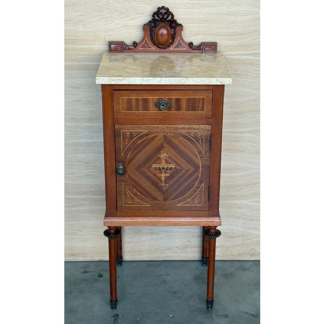 1900s, Art Nouveau Pair of Mahogany Nightstands with Crest Marble Top For Sale - Image 17 of 18