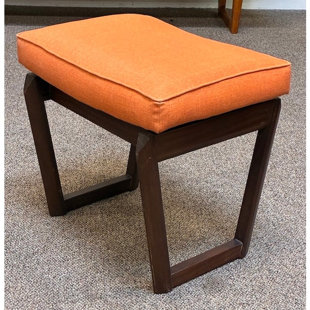 Mid Century Modern Walnut Frame Vanity Seat c.1960 For Sale - Image 4 of 5