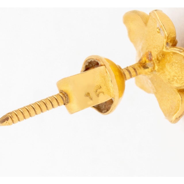 Vintage 22k Yellow Gold Flower Blossom Stud Earrings For Sale - Image 9 of 9