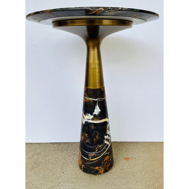 Original retail $1149, stylish Revelation Modern Michelangelo Marble and Satin Brass Pier Side Table, showroom floor sample
