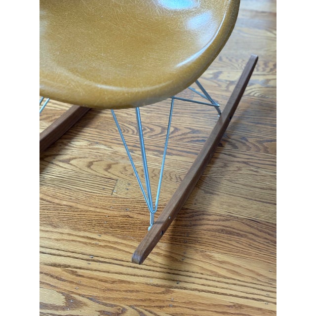 Mid-Century Modern 1960s Authentic Mid Century Modern Vintage Eames Herman Miller Small Mustard Rocker For Sale - Image 3 of 11