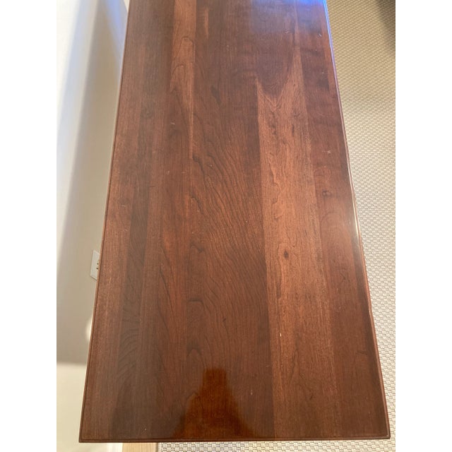 Late 20th Century Traditional Georgian Chippendale Style Ethan Allen Console Table For Sale In Chicago - Image 6 of 11
