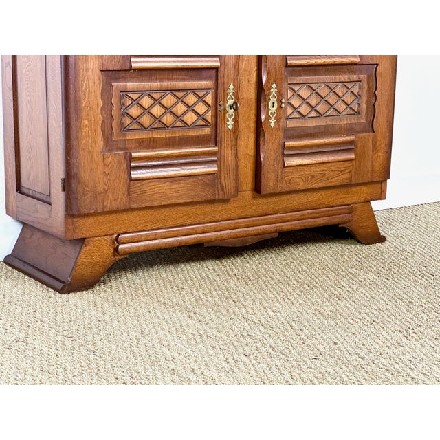 French Art Deco Cabinet in Oak, 1940 For Sale - Image 11 of 14