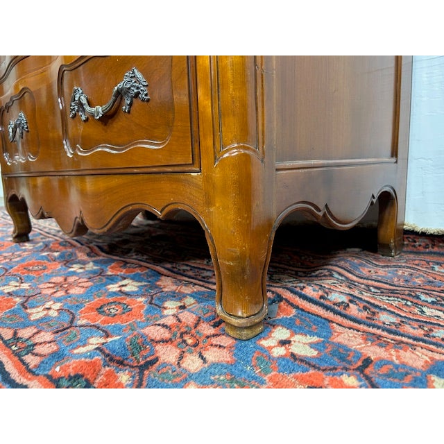 1960s John Widdicomb French Provincial Highboy For Sale - Image 10 of 10