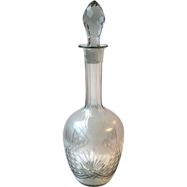 Traditional English Edwardian Cut Crystal Glass Decanter For Sale - Image 3 of 12