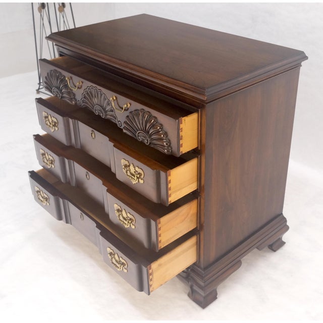 Brown Fine Block Front Scallop Carving 4 Drawers Bachelor Chest Dresser MINT For Sale - Image 8 of 12