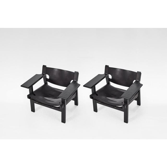 Børge Mogensen Spanish Chairs in Black Leather by Børge Mogensen for Fredericia Stolefabrik, 1960s, Set of 2 For Sale - Image 4 of 8