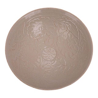 1960s Incised Pale Glazed Bowl With Peony Motif For Sale