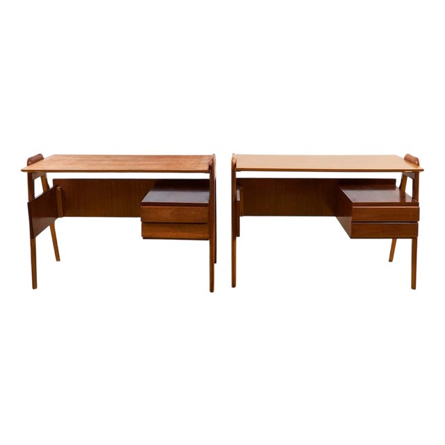 Desks attributed to Vittorio Dassi, 1950s, Set of 2 For Sale
