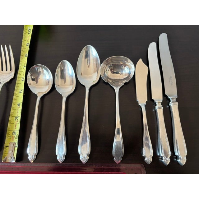 Silver Early 20th Century Heirloom Plate / Wm. A. Rogers, Cardinal Pattern Silverplate, Pat - 107 pcs For Sale - Image 8 of 15