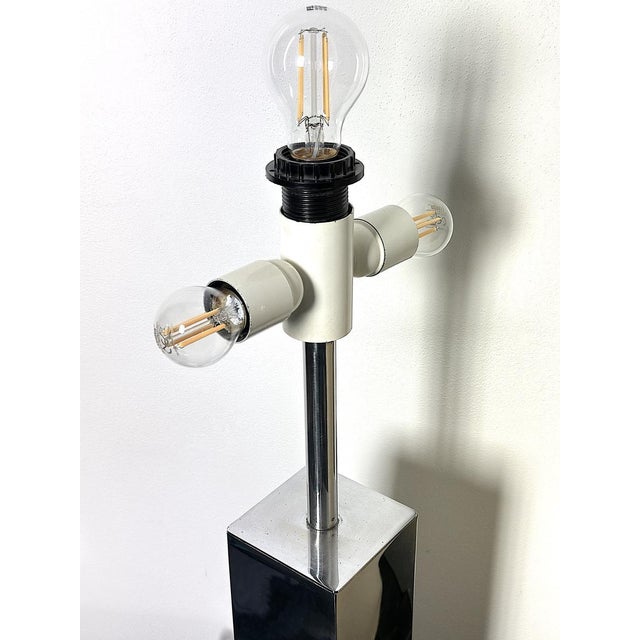Tizio Table Lamp by Richard Sapper for Artemide, 1970 For Sale - Image 6 of 10