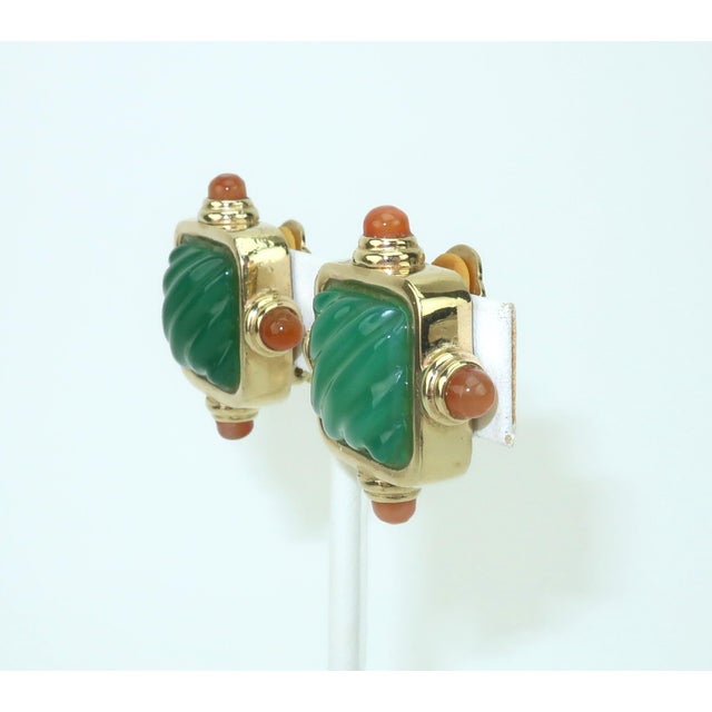 Traditional Francesca Romana Gold Plated Clip-on Earrings With Emerald Green Glass For Sale - Image 3 of 11