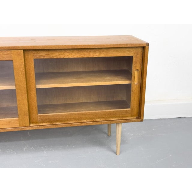 Danish Oak Display Case from Brouer, 1960s For Sale - Image 6 of 18