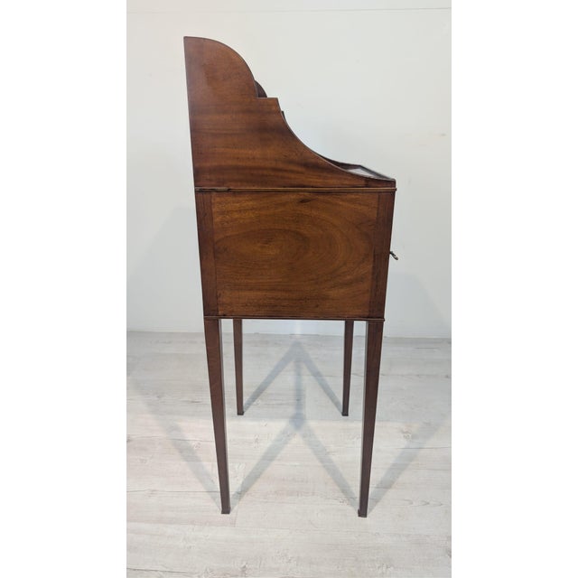 Antique Georgian Bedside Table in Mahogany with Marquetry For Sale - Image 14 of 18