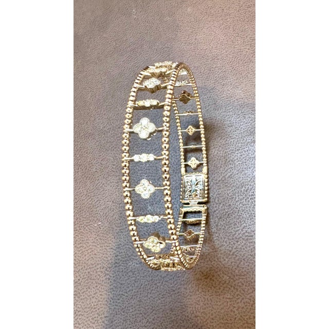 Metal 2 Ct Brilliant Cut Diamond Metro Women 14 Kt White Gold Diamond Bangle Bracelet For Sale - Image 7 of 18